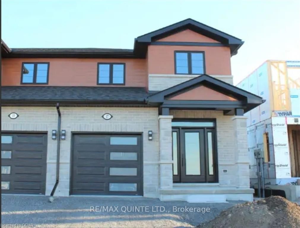 17 PRIMROSE Cres, Belleville, Ontario, 