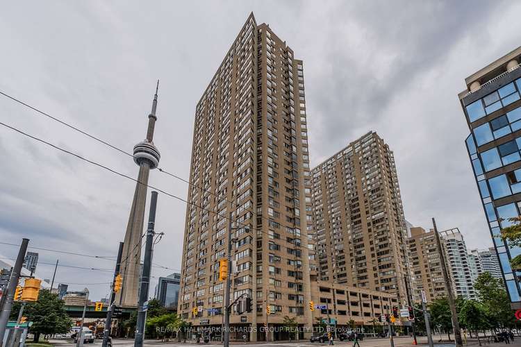 270 Queens Quay W, Toronto, Ontario, Waterfront Communities C1