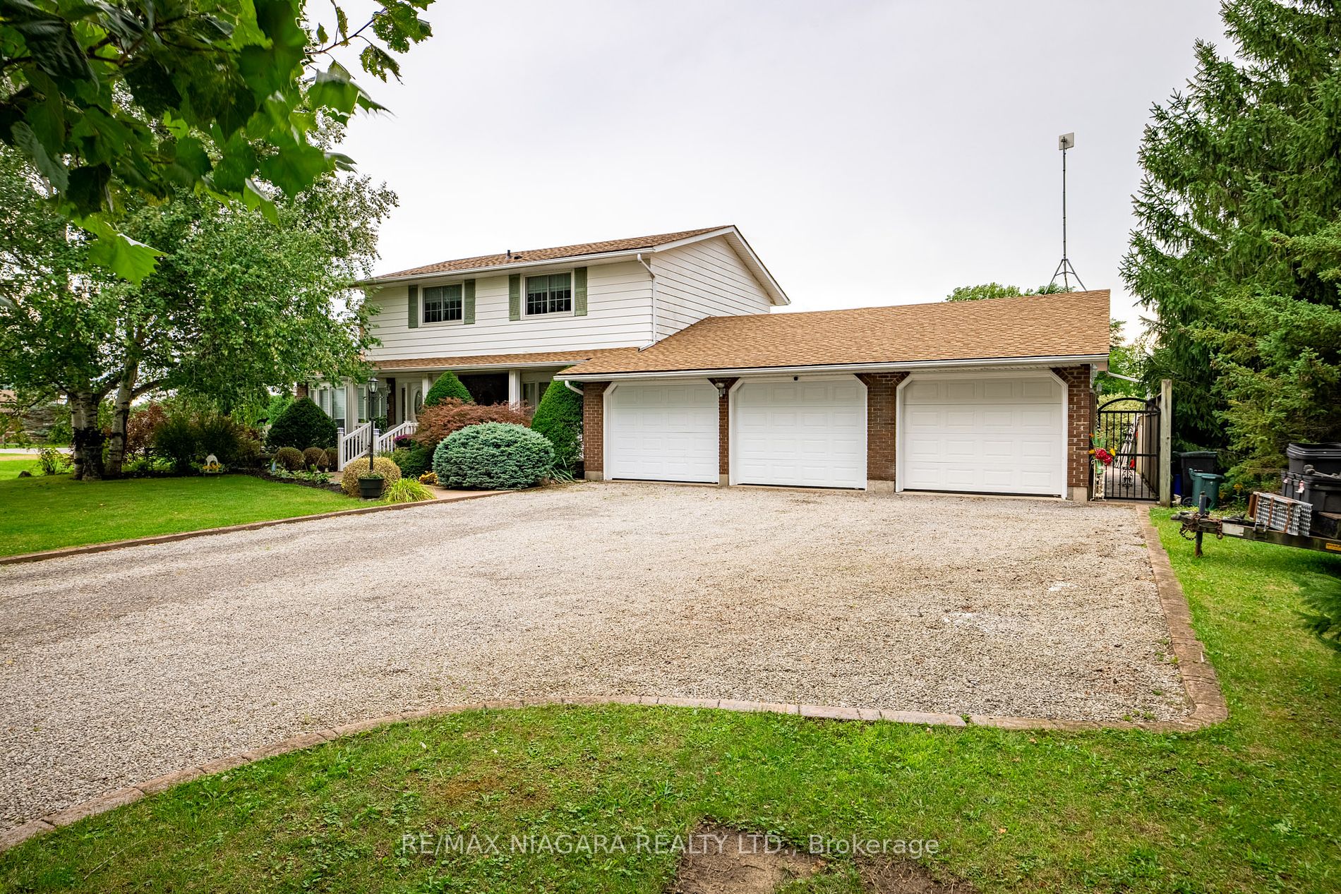 2065 Seventh St, St. Catharines, Ontario, 