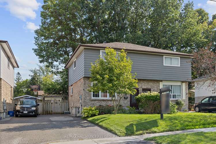 25 Switzer Dr, Oshawa, Ontario, Centennial