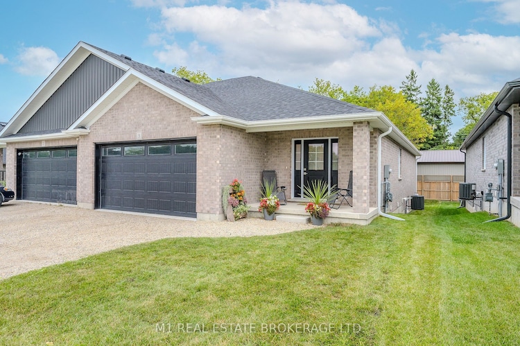 3 Malcolm Cres, North Perth, Ontario, 32 - Listowel