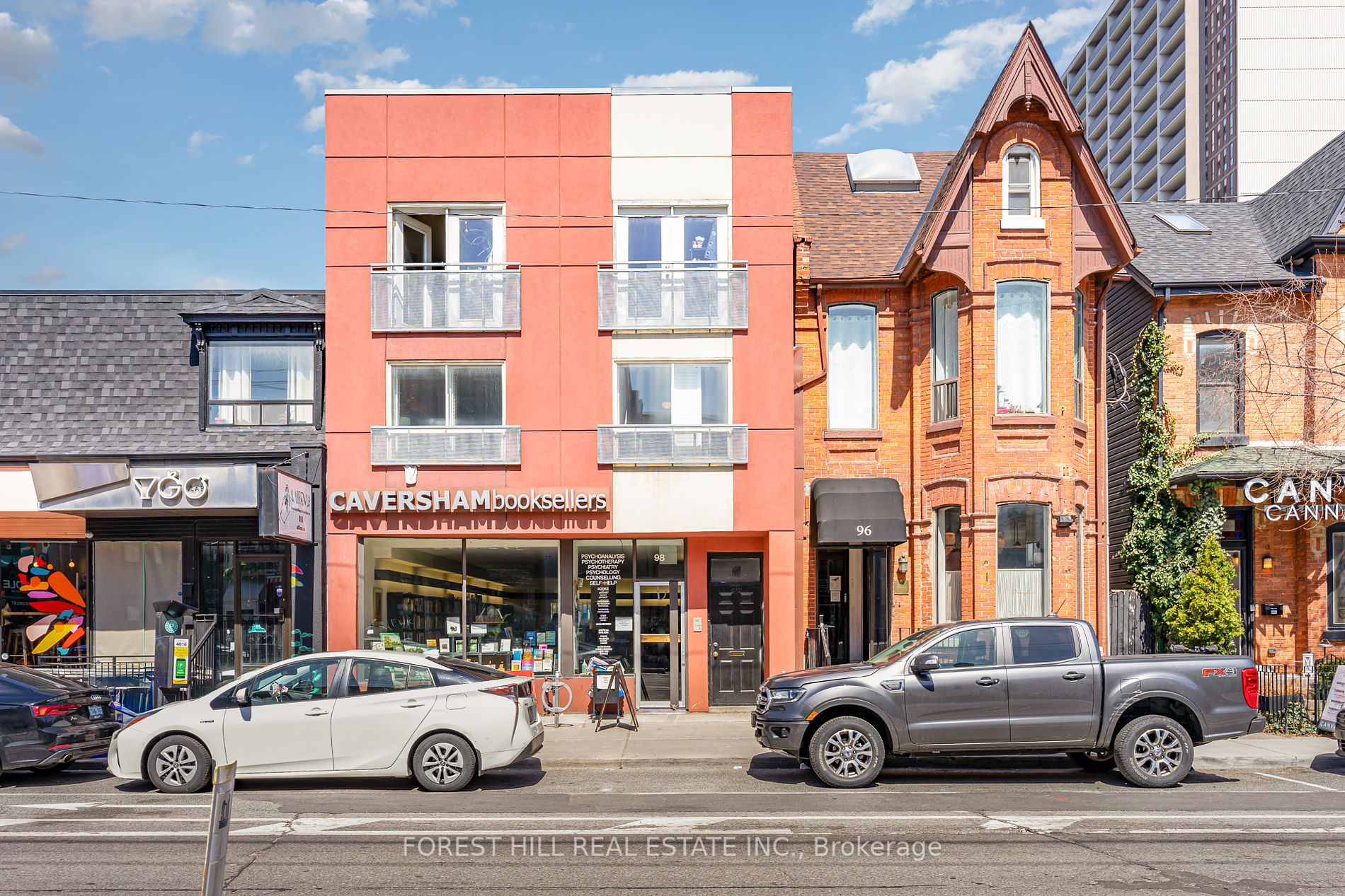 98 Harbord St, Toronto, Ontario, University