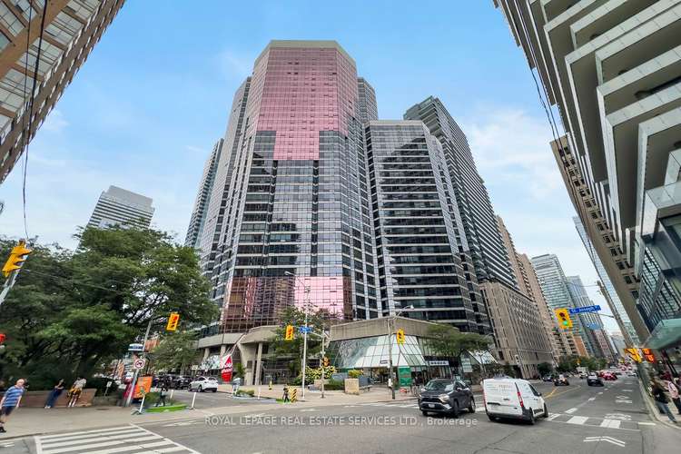 1001 Bay St, Toronto, Ontario, Bay Street Corridor