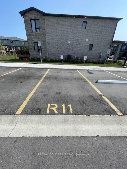 R11 Pony Way, Kitchener, Ontario, 