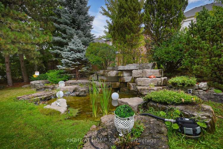 367 Fairway Gdns, Newmarket, Ontario, Glenway Estates