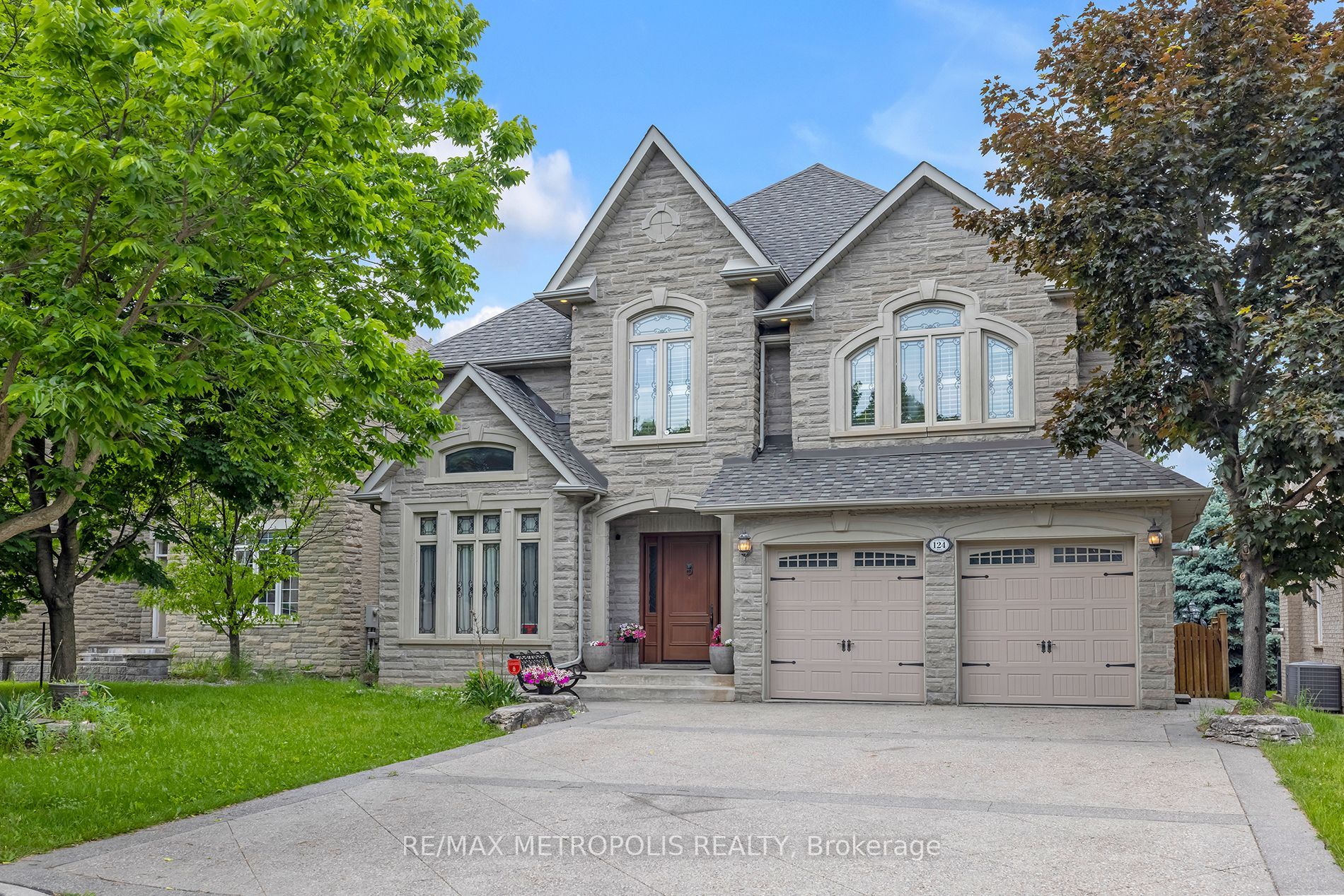 124 Pathlane Rd, Richmond Hill, Ontario, Langstaff