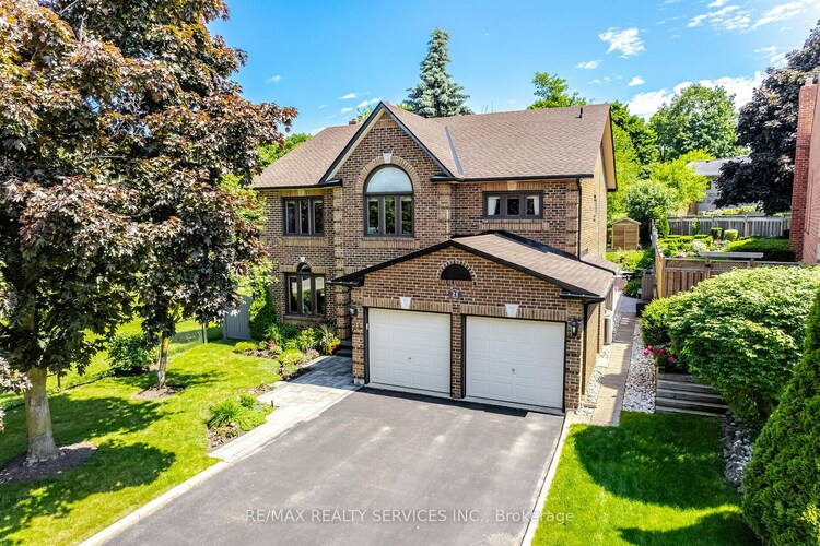 21 Hacienda Crt, Brampton, Ontario, Snelgrove