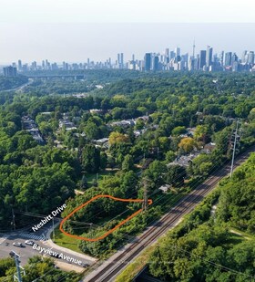 N/A Bayview Ave & Nesbitt Dr Avenue, Toronto, ON