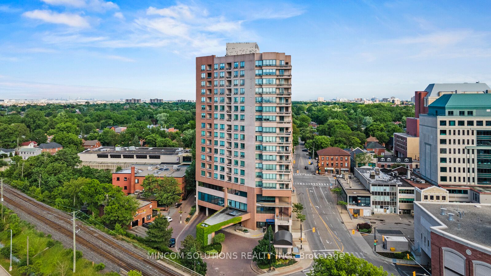 1 Belvedere Crt N, Brampton, Ontario, Downtown Brampton