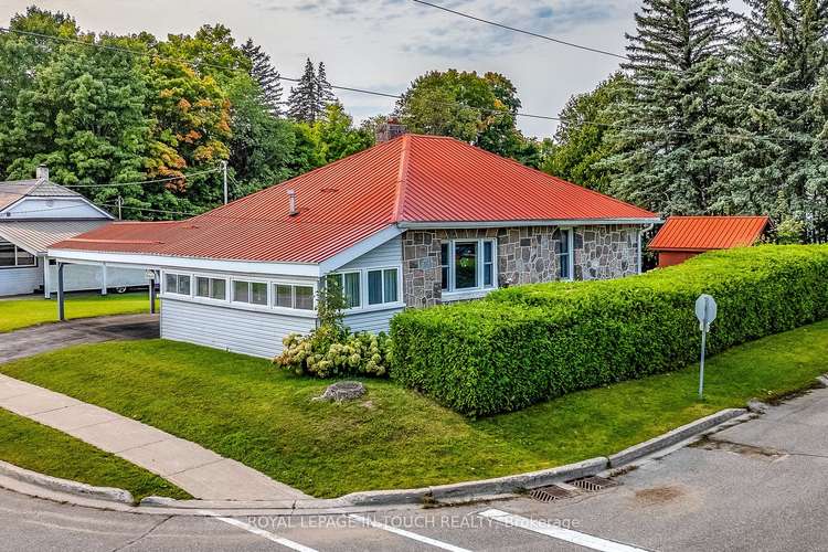 17 Edward St, Penetanguishene, Ontario, Penetanguishene