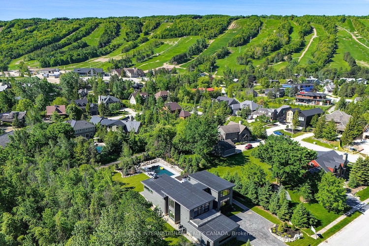 102 Salzburg Pl, Blue Mountains, Ontario, Blue Mountain Resort Area