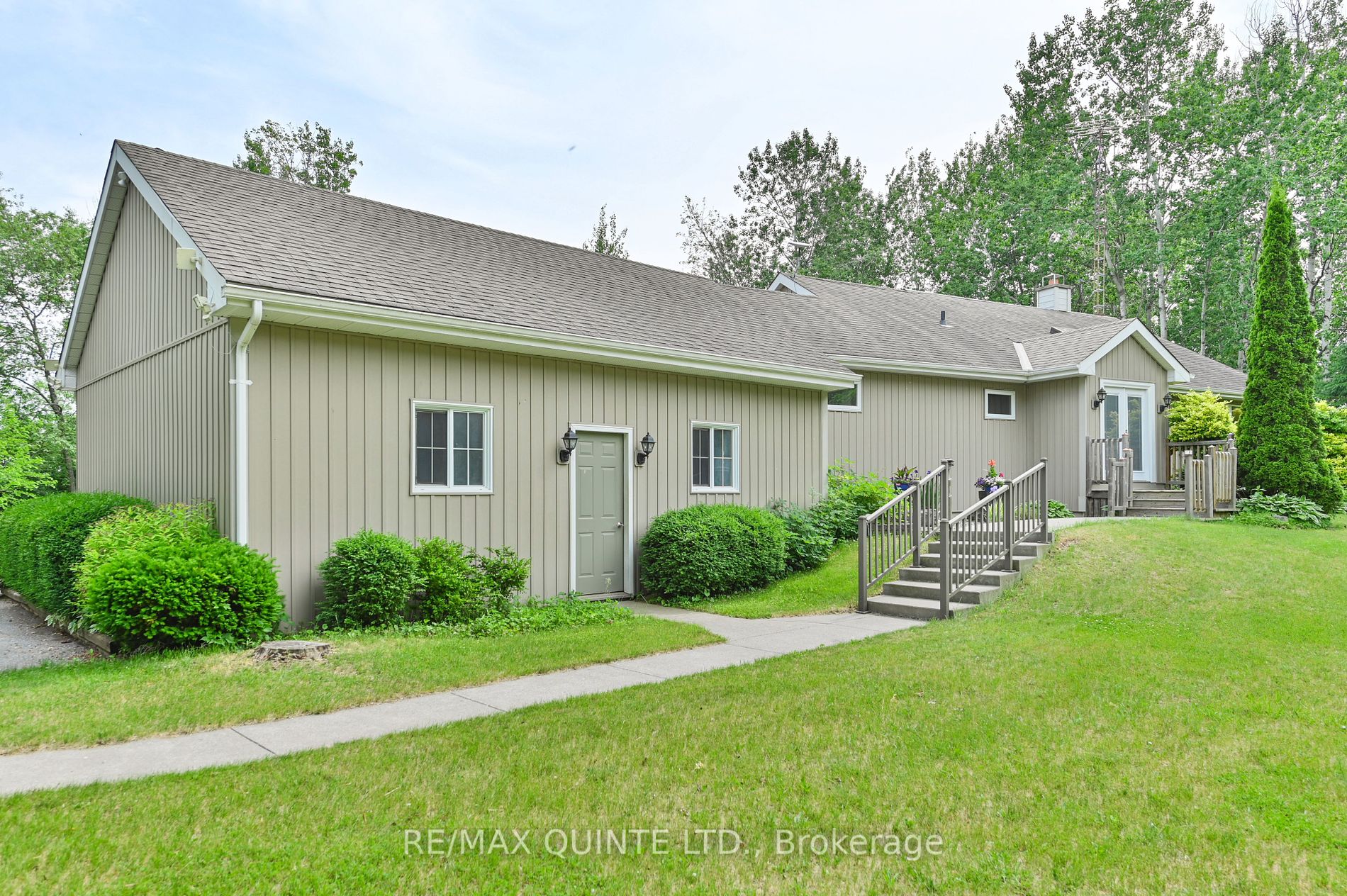 226 Boulton Rd, Quinte West, Ontario, 