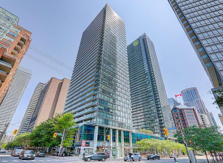 38 Grenville St, Toronto, Ontario, Bay Street Corridor