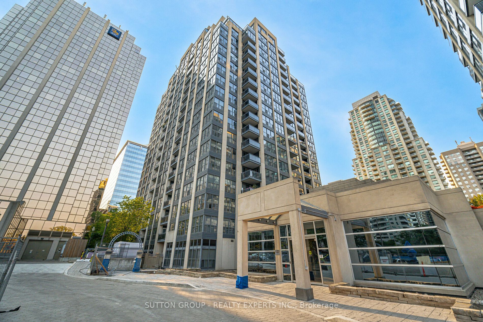 18 Hollywood Ave, Toronto, Ontario, Willowdale East