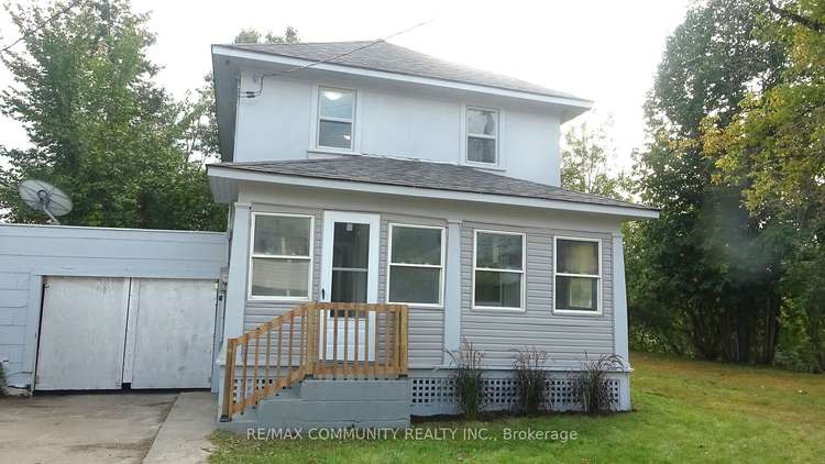 4 Hastings St S, Bancroft, Ontario, 