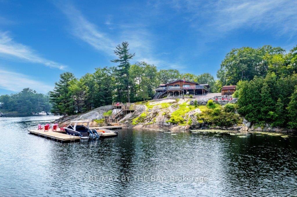 83 Walkway Rd, Georgian Bay, Ontario, 