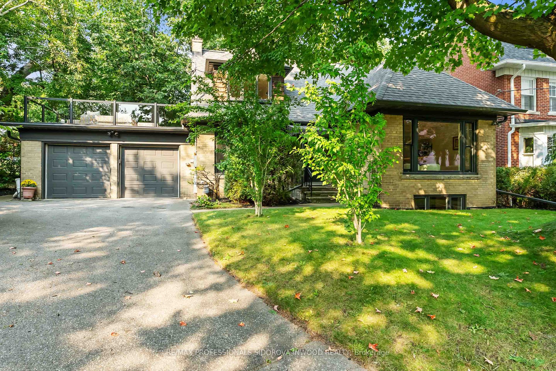 37 Grenadier Hts, Toronto, Ontario, High Park-Swansea