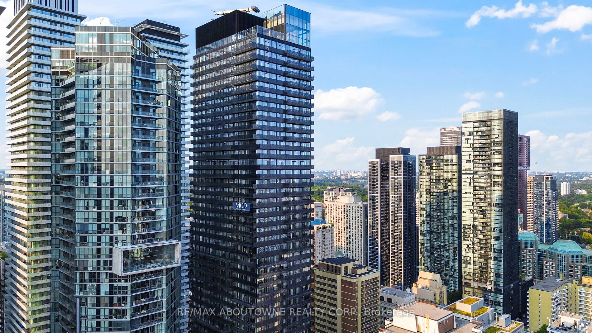 55 Charles St E, Toronto, Ontario, Church-Yonge Corridor