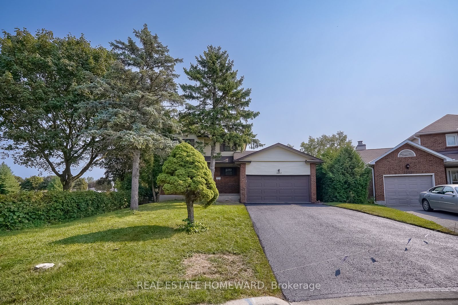 1453 Manitou Crt, Oshawa, Ontario, Samac