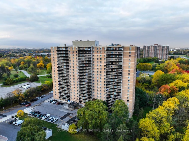 46 Panorama Crt, Toronto, Ontario, Mount Olive-Silverstone-Jamestown