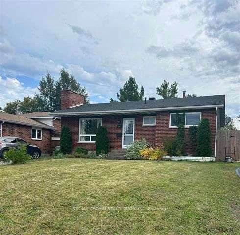 134 Eric Cres Pine, Timmins, Ontario, 