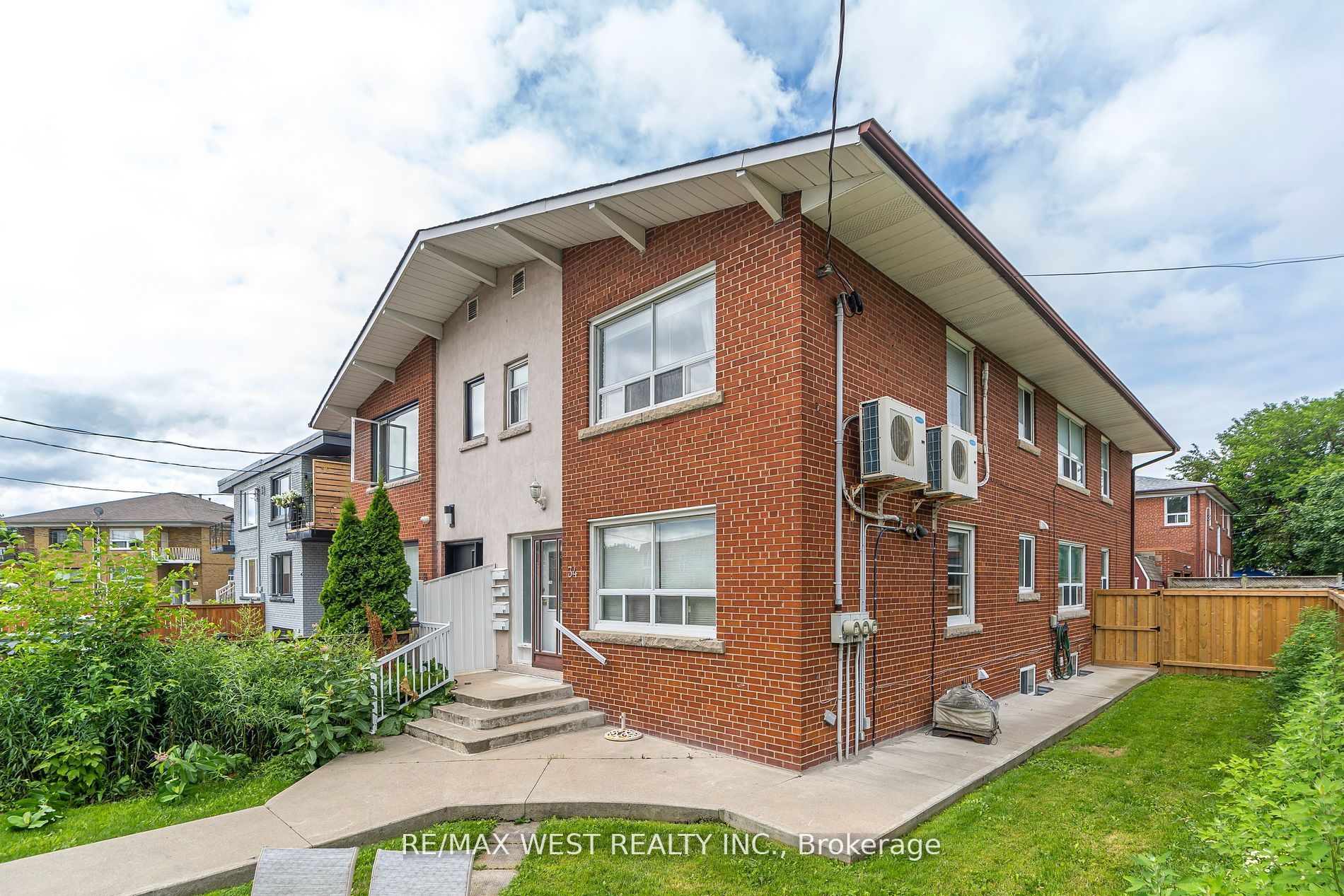 34 Penhurst Ave, Toronto, Ontario, Stonegate-Queensway