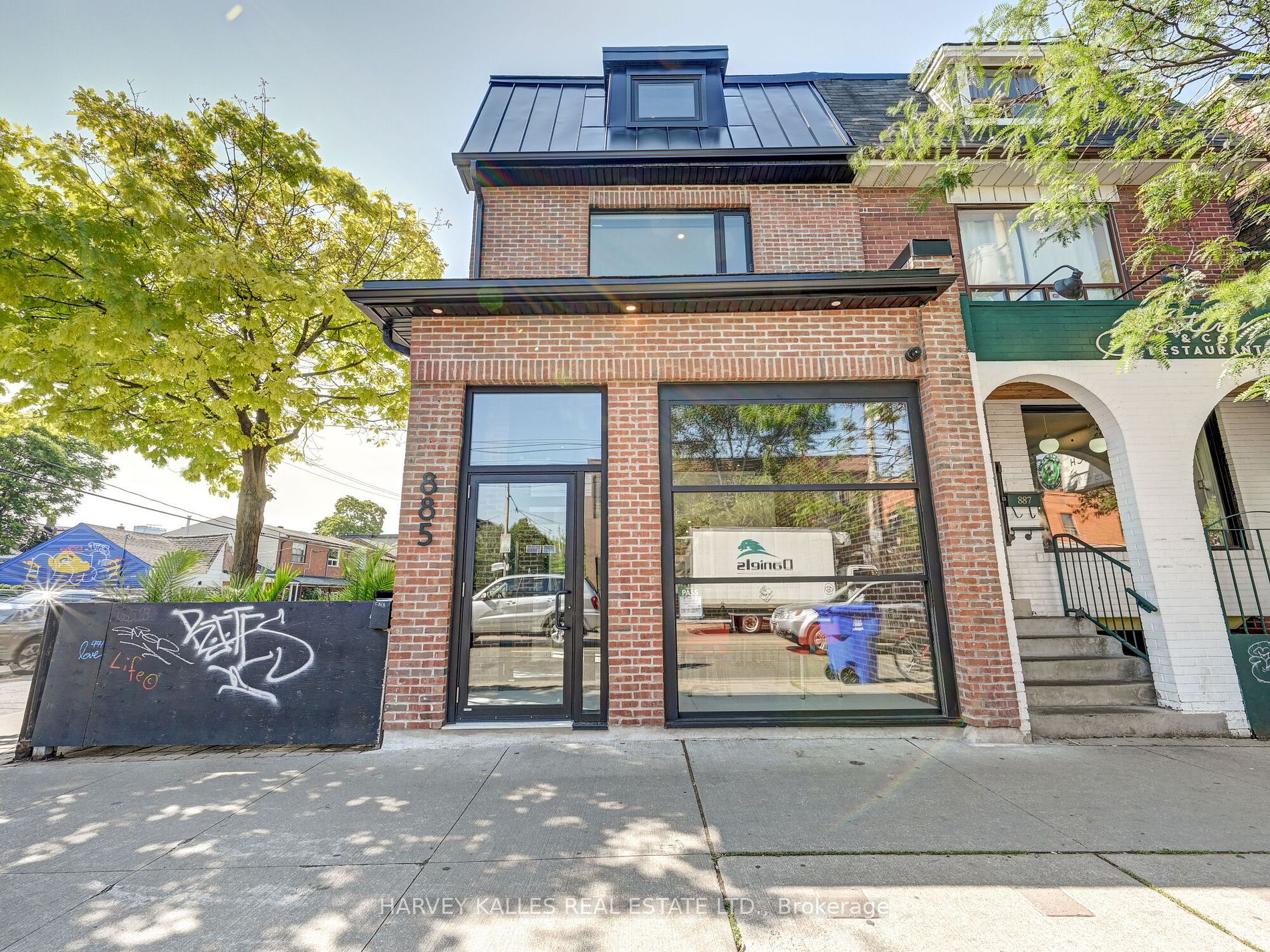 885 Dundas St W, Toronto, Ontario, Trinity-Bellwoods