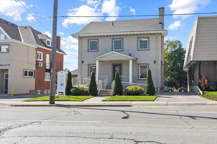 142 Simcoe St N, Oshawa, Ontario, O'Neill