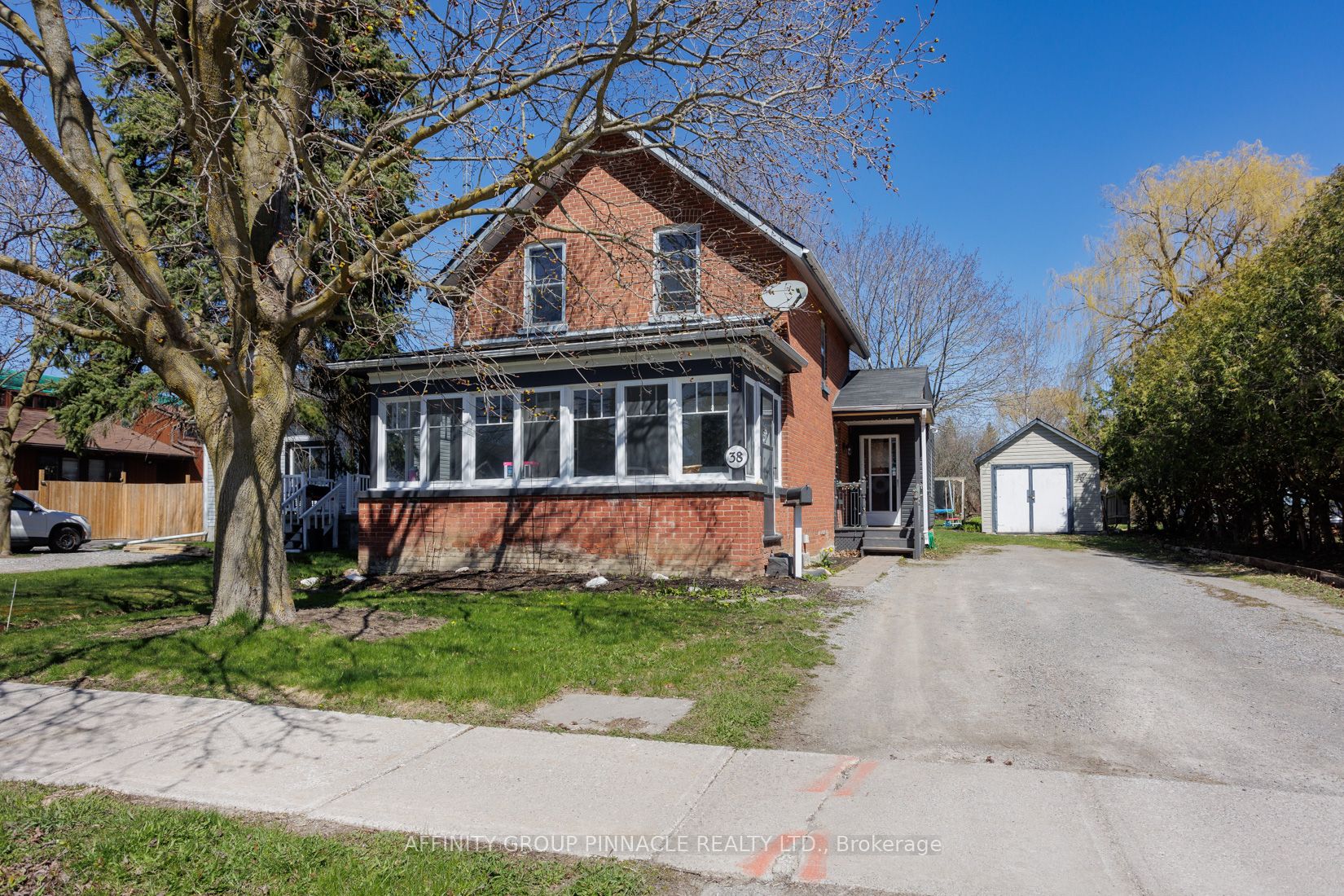 38 St Patrick St, Kawartha Lakes, Ontario, Lindsay