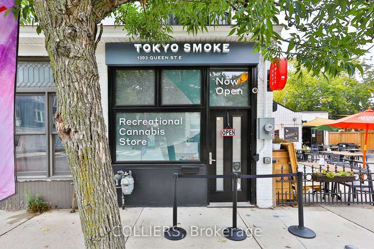 1303 Queen St E, Toronto, Ontario, Greenwood-Coxwell