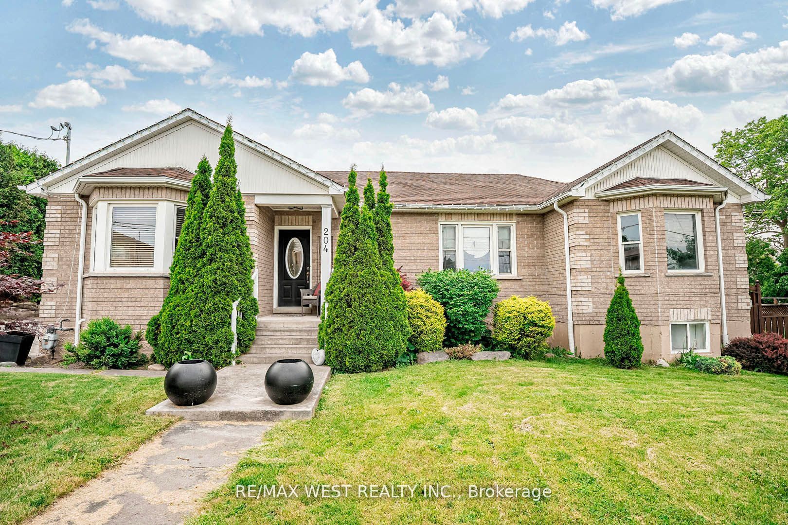 204 Simcoe Rd, Bradford West Gwillimbury, Ontario, Bradford