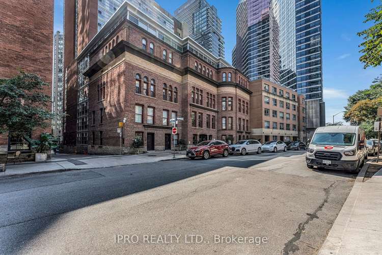 11 St Joseph St, Toronto, Ontario, Bay Street Corridor