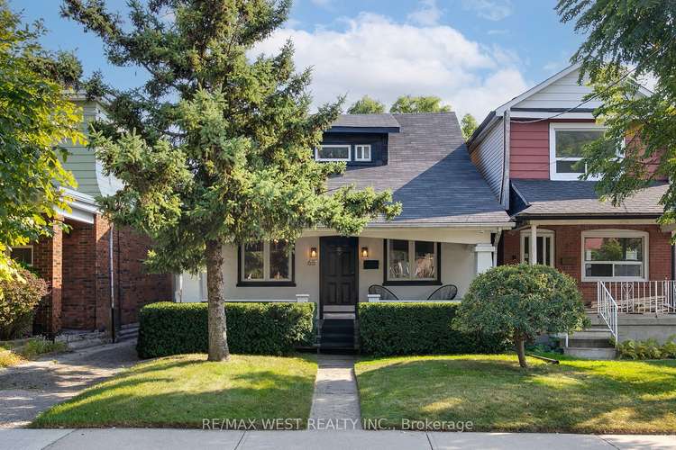 65 Corbett Ave, Toronto, Ontario, Rockcliffe-Smythe