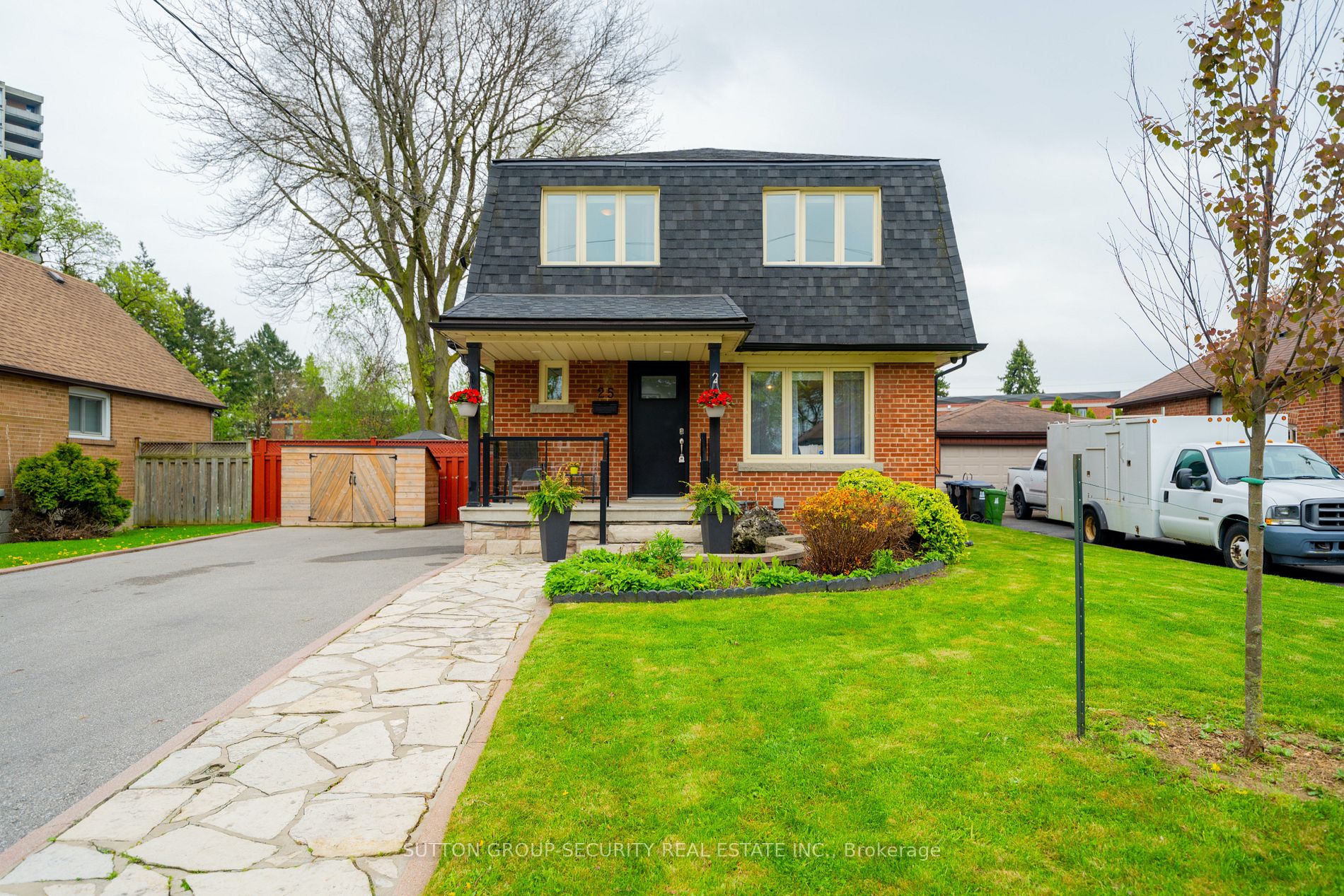 25 Parkchester Rd, Toronto, Ontario, Brookhaven-Amesbury