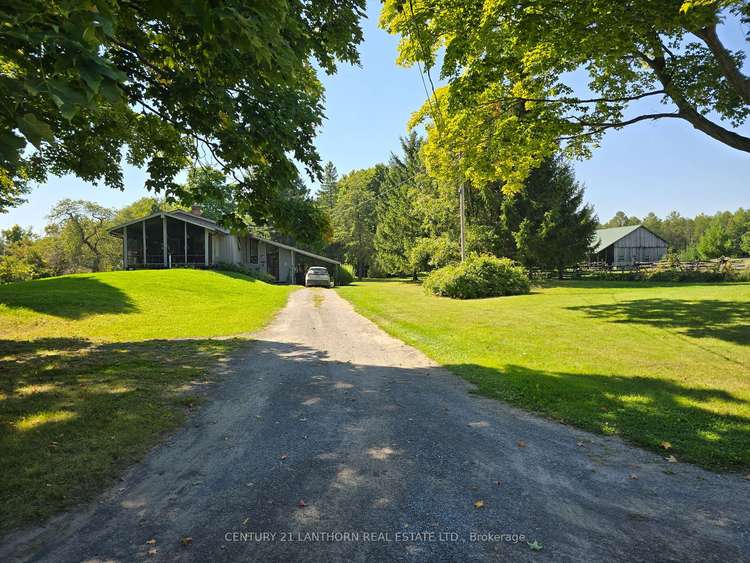 201 Johnston Rd, Prince Edward County, Ontario, South Marysburgh