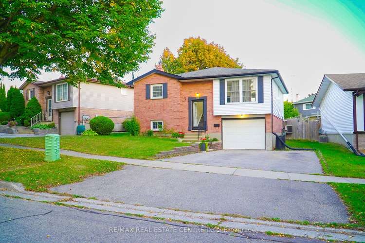 11 WHEATFIELD Cres, Kitchener, Ontario, 