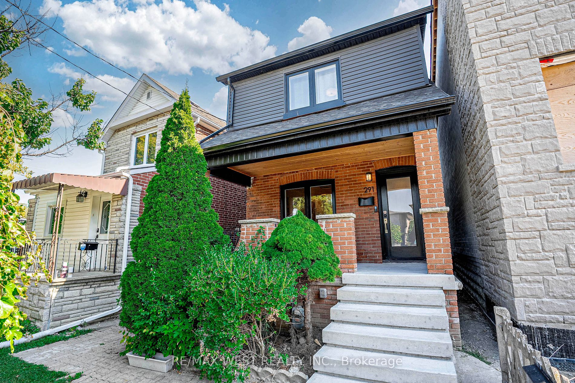 291 McRoberts Ave, Toronto, Ontario, Caledonia-Fairbank