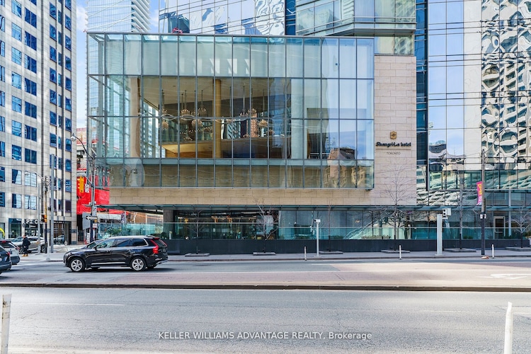 180 University Ave, Toronto, Ontario, Bay Street Corridor