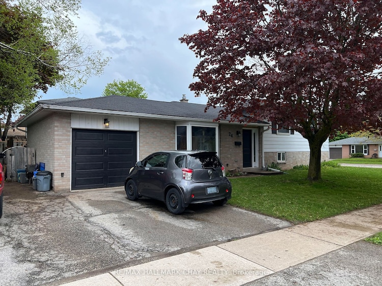 24 College Cres, Barrie, Ontario, Grove East