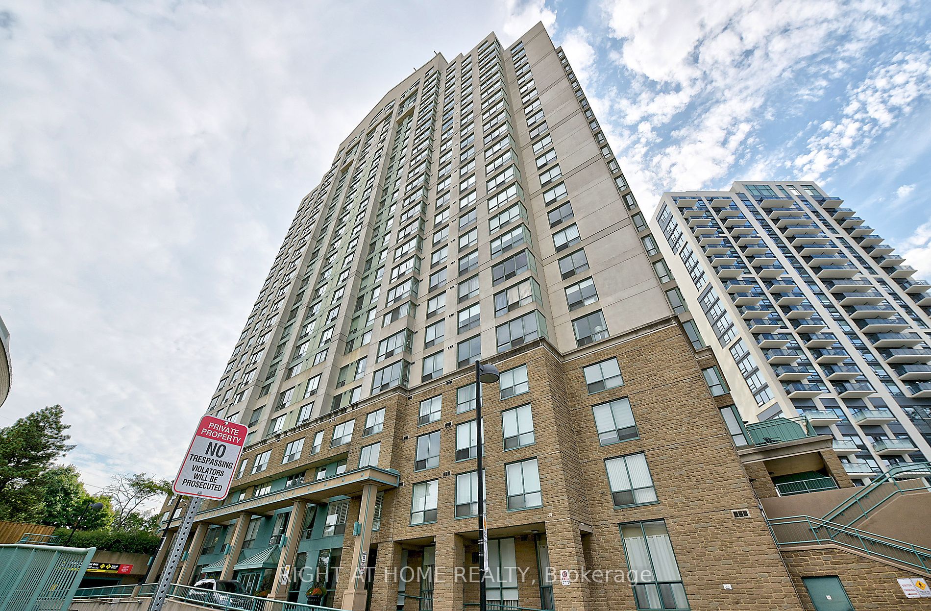 101 Subway Cres, Toronto, Ontario, Islington-City Centre West