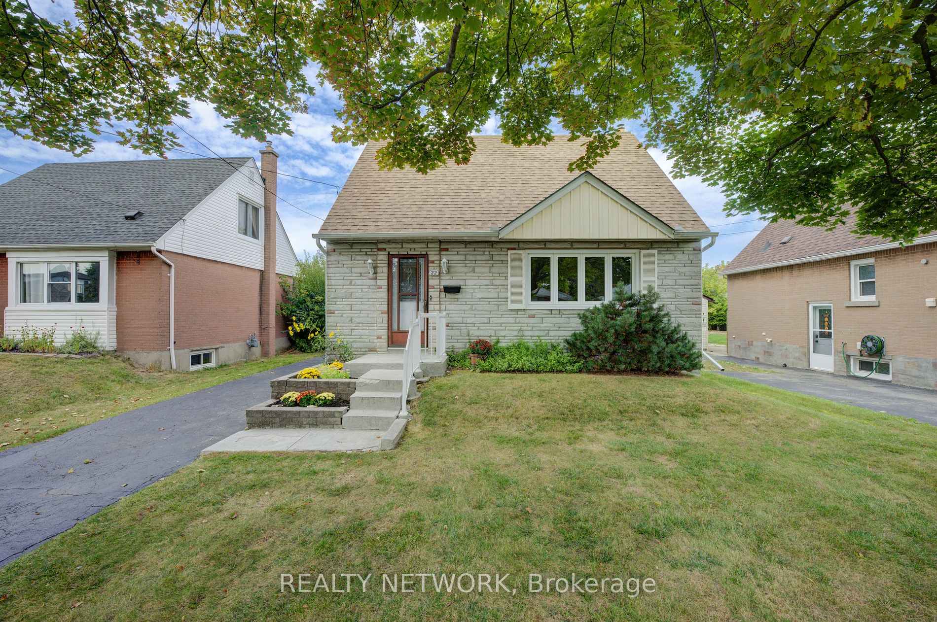 22 East 44th St, Hamilton, Ontario, Sunninghill