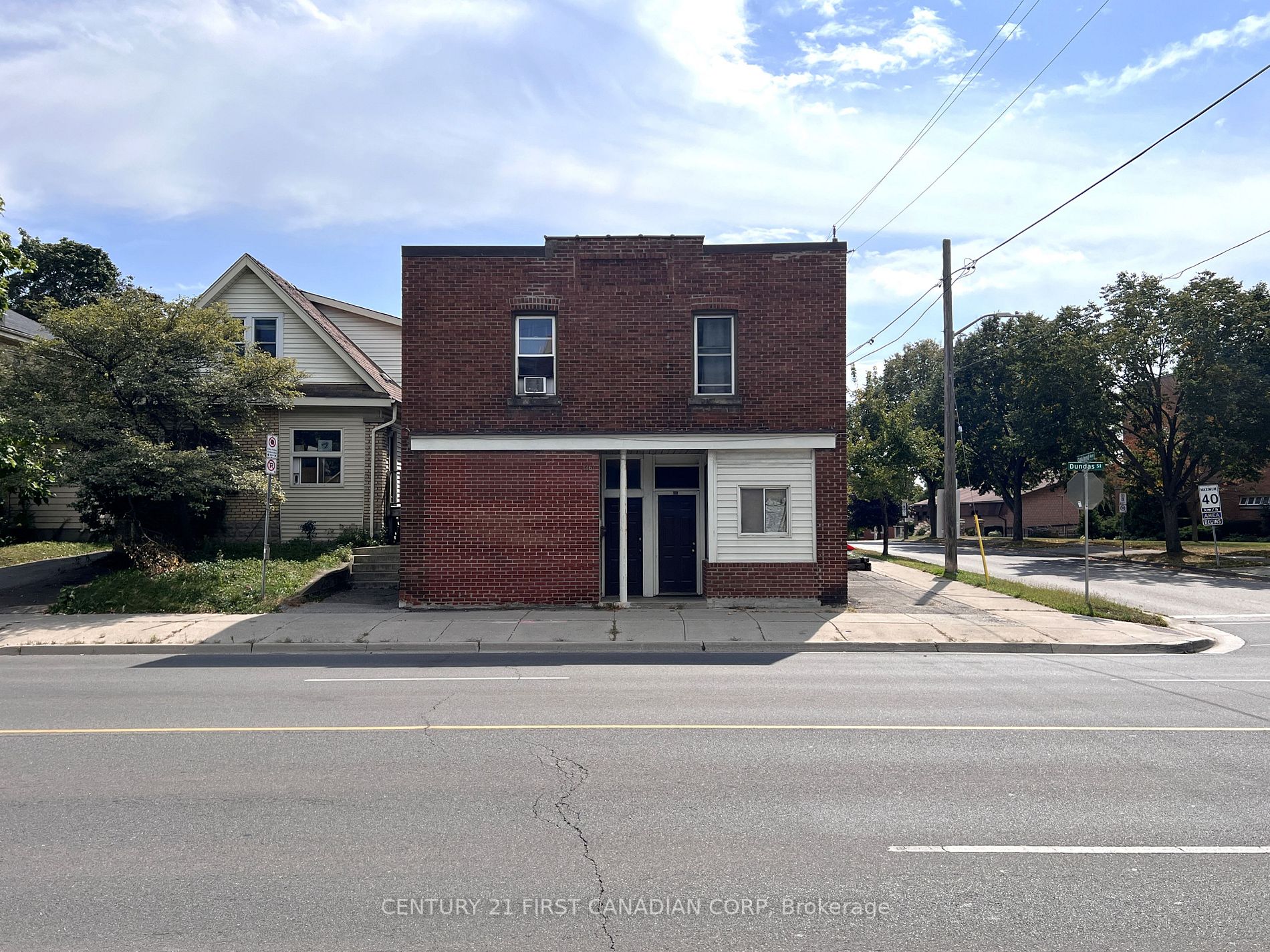 1267 Dundas St, London, Ontario, East M