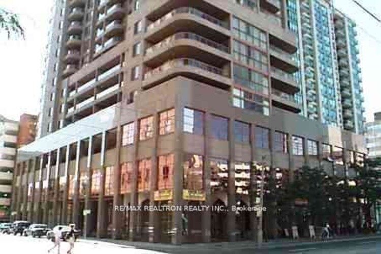 736 Bay St, Toronto, Ontario, Bay Street Corridor