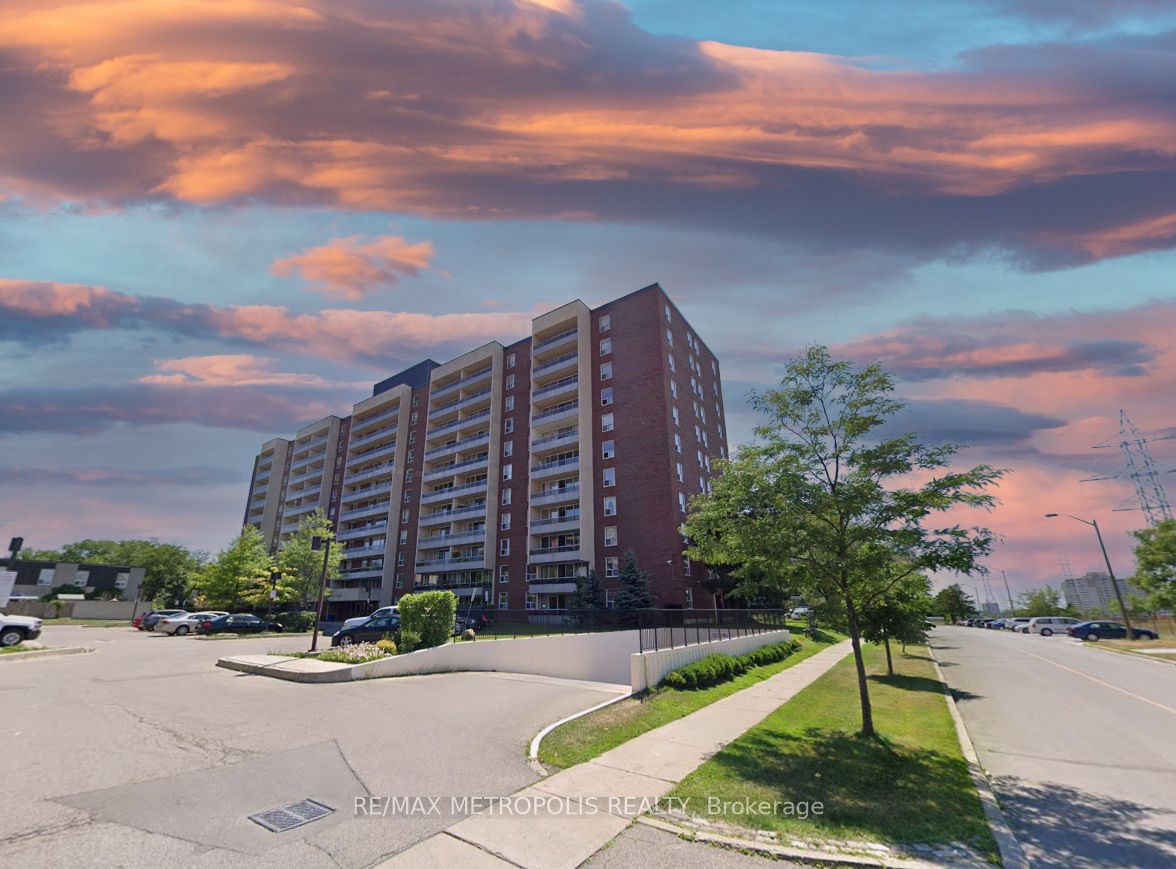 25 Four Winds Dr, Toronto, Ontario, York University Heights