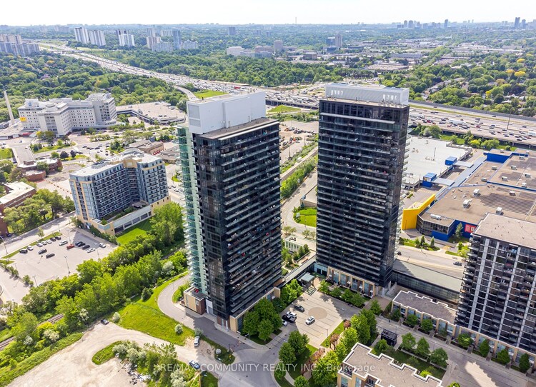 29 Singer Crt, Toronto, Ontario, Bayview Village