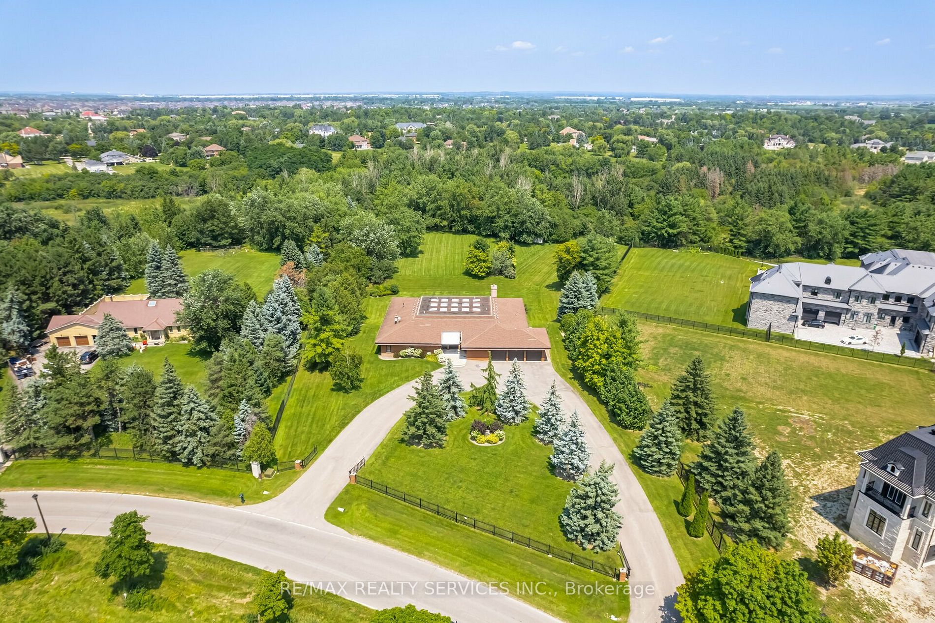 24 Rosegarden Dr, Brampton, Ontario, Toronto Gore Rural Estate