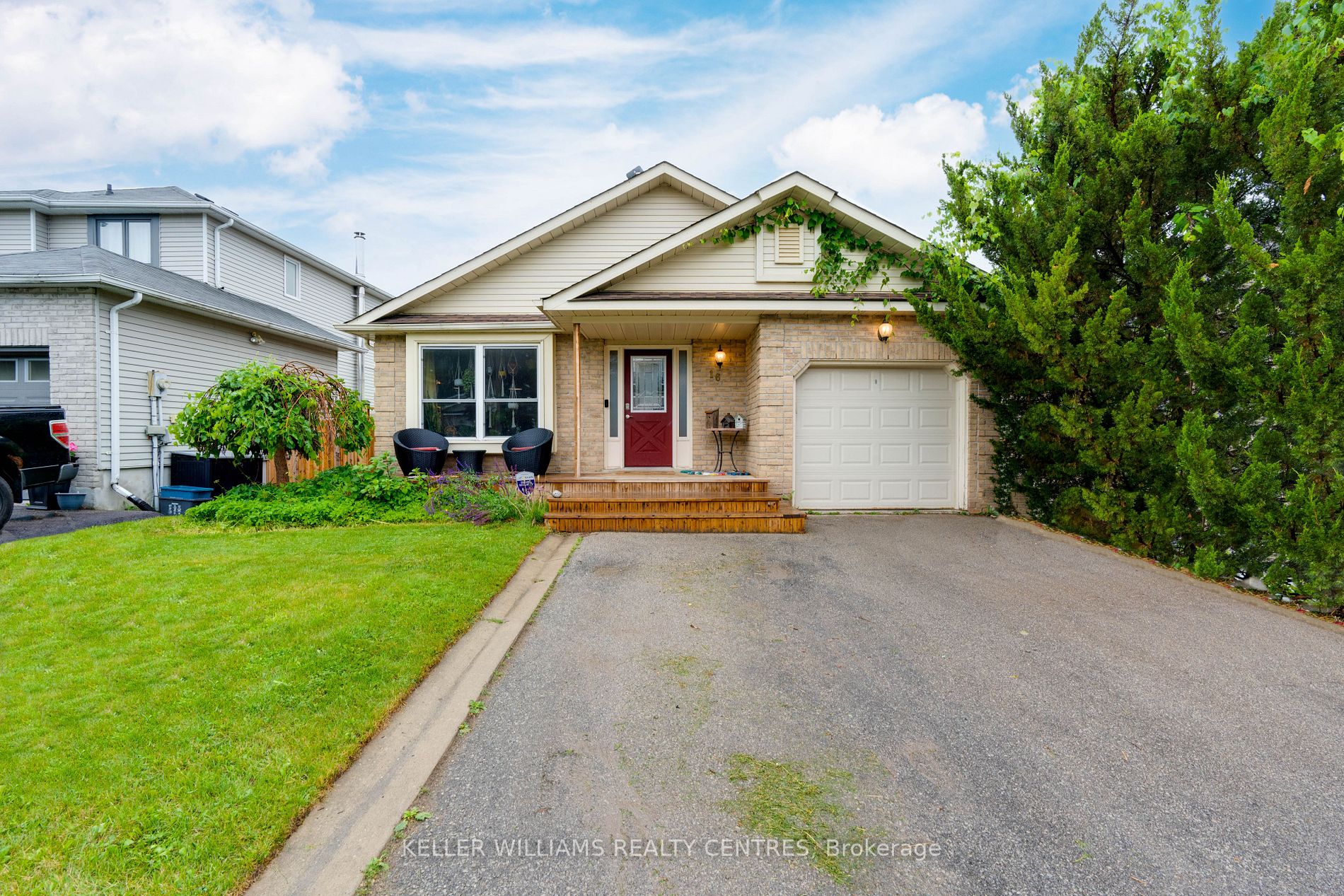 16 Gosney Cres W, Barrie, Ontario, Painswick North