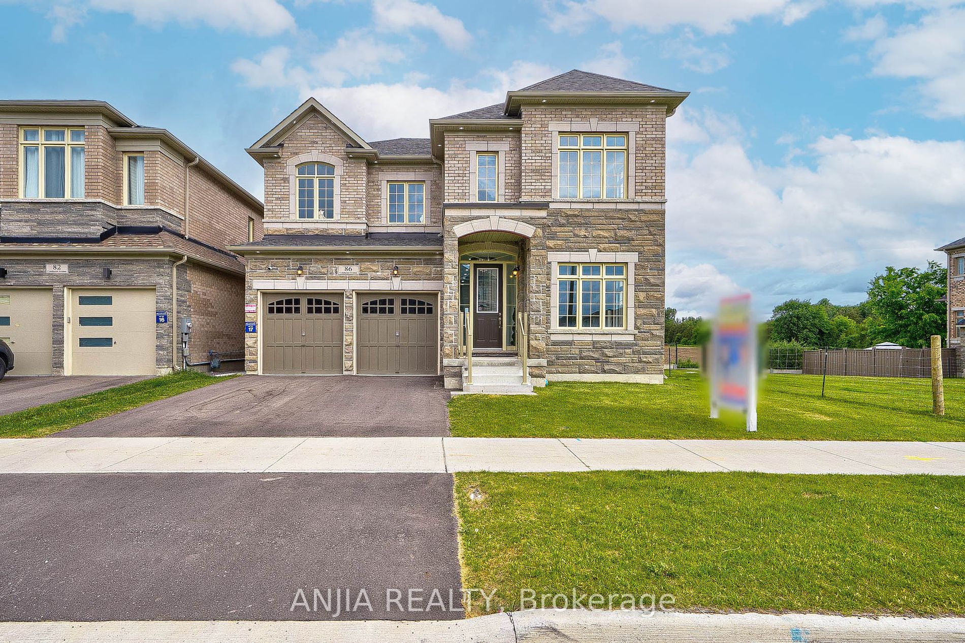 86 Conductor Ave, Whitchurch-Stouffville, Ontario, Stouffville