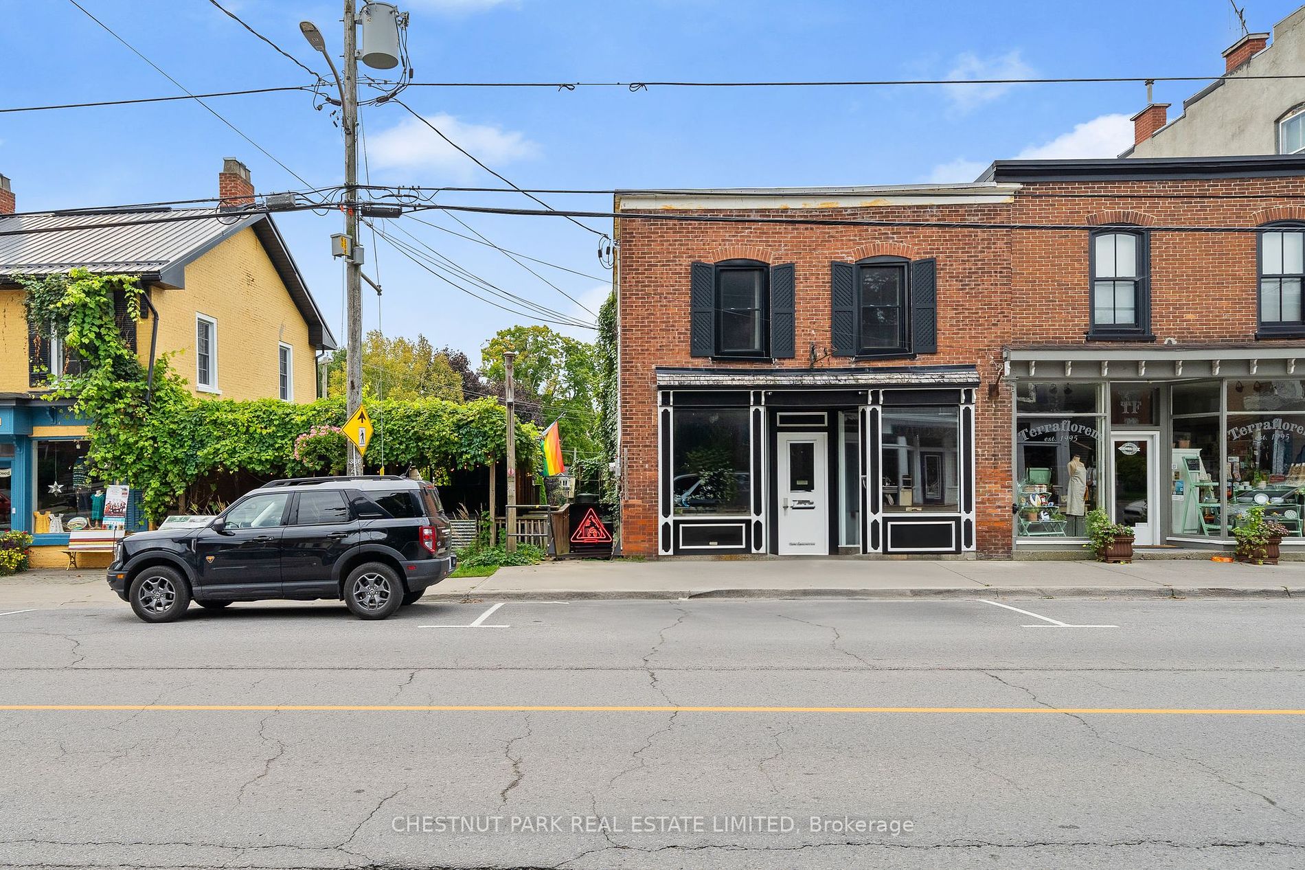 275 Main St, Prince Edward County, Ontario, Bloomfield