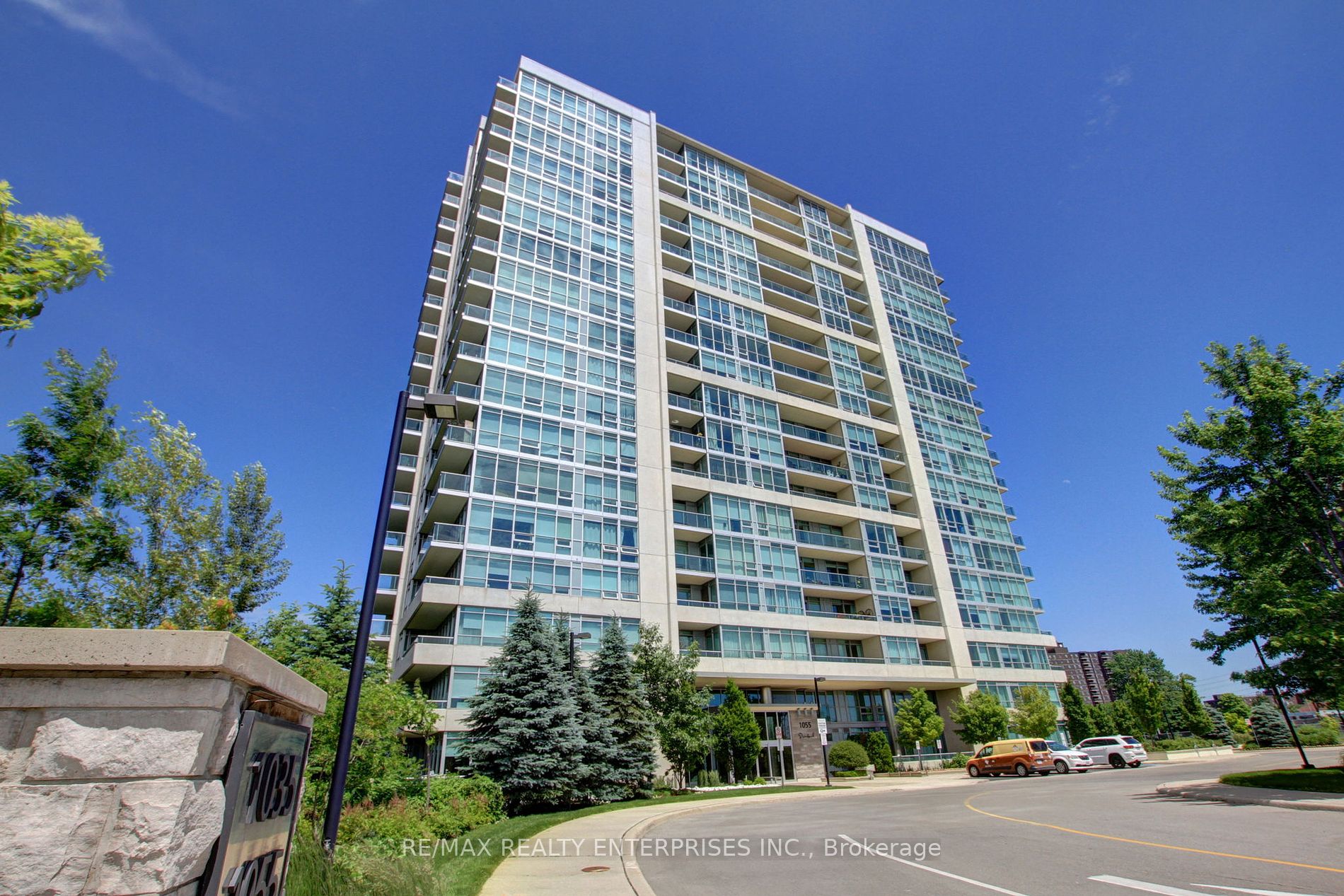 1055 Southdown Rd, Mississauga, Ontario, Clarkson